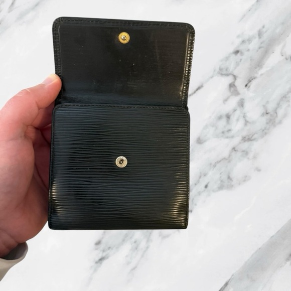Louis Vuitton Authentic LV Black Epi Leather Compact French Wallet with Dustbag - Picture 15 of 16